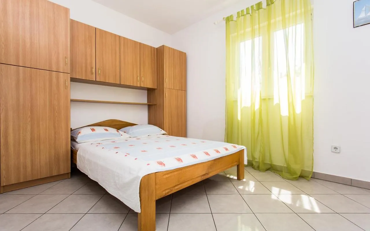 Apartamento Apartman Justinic Šilo