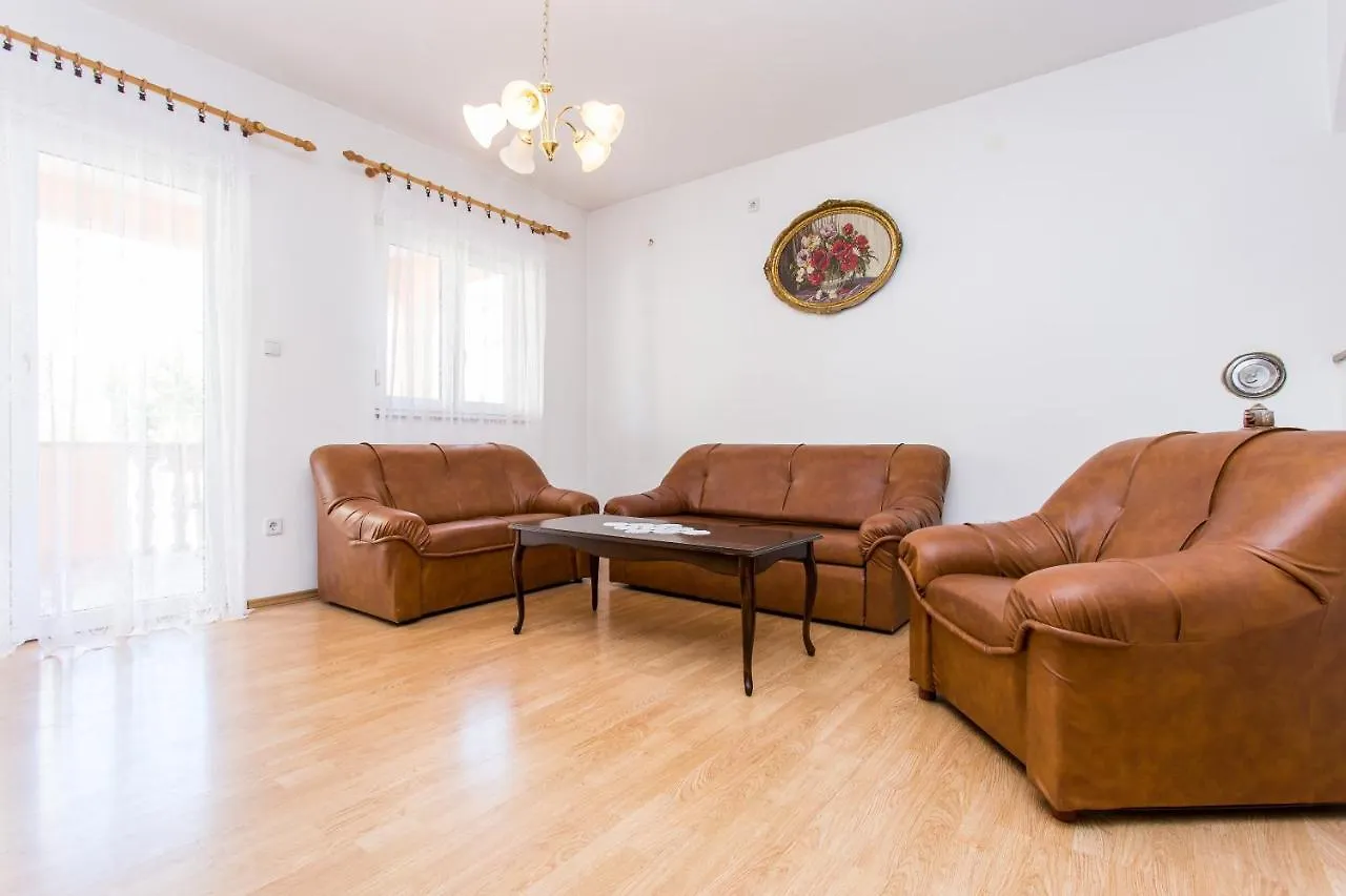 Apartamento Apartman Justinic Šilo