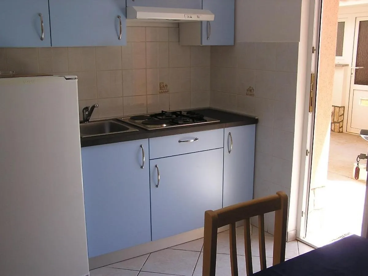 Apartman Justinic Šilo Apartamento