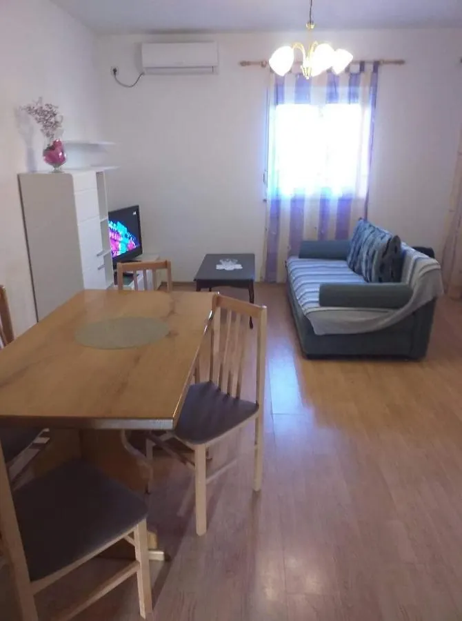 Apartman Justinic Šilo Apartamento