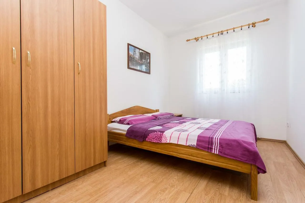 Apartman Justinic Šilo Apartamento