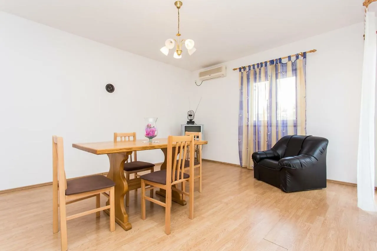 Apartman Justinic Šilo